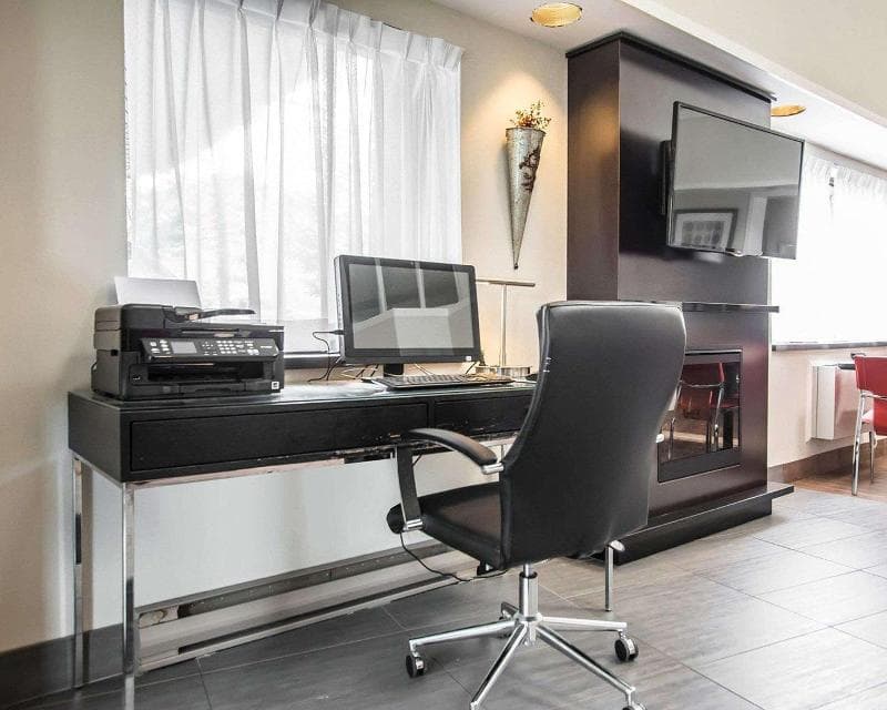 Comfort Inn 3