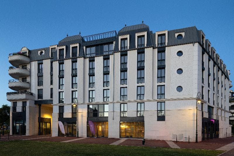 Moxy Paris Clamart 2