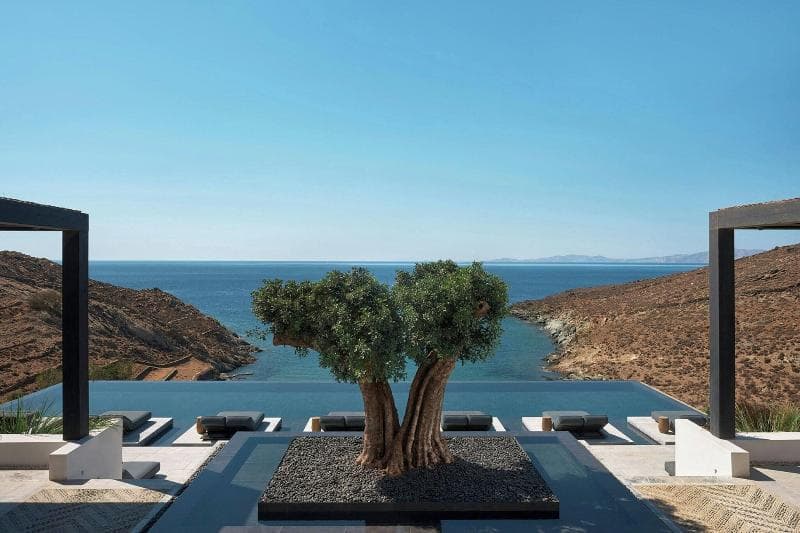 Odera Tinos photo 1