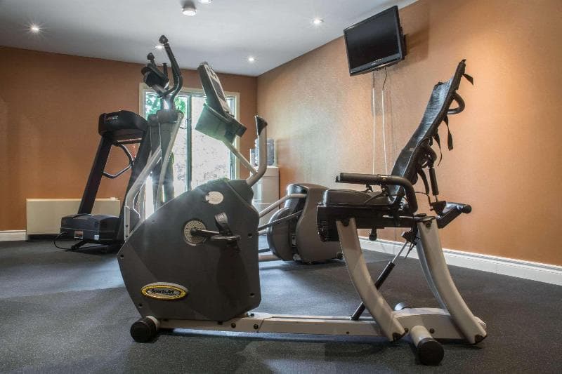Comfort Inn & Suites 1