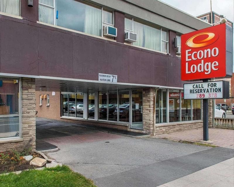 Econo Lodge Downtown Ottawa 2