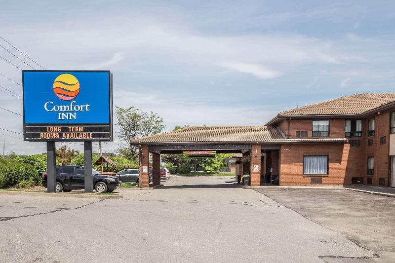 Comfort Inn Pickering 3