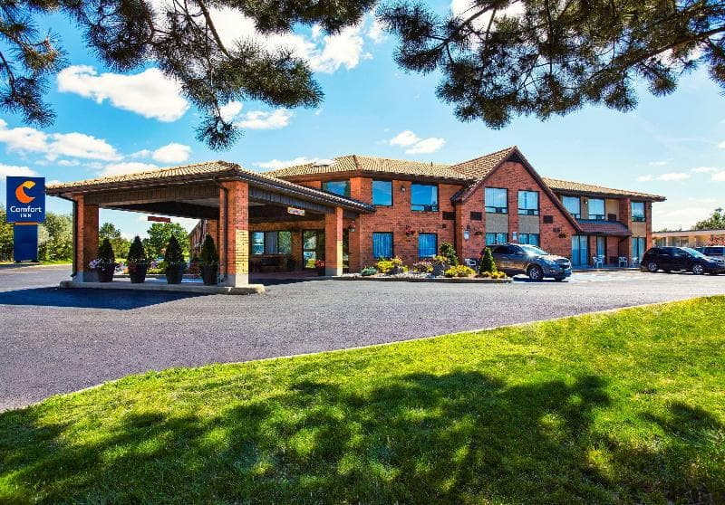 Comfort Inn Pickering photo 1