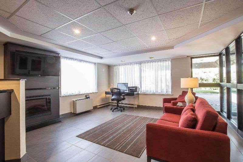 Comfort Inn Pickering 5