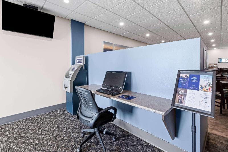 Howard Johnson by Wyndham Thunder Bay photo 1