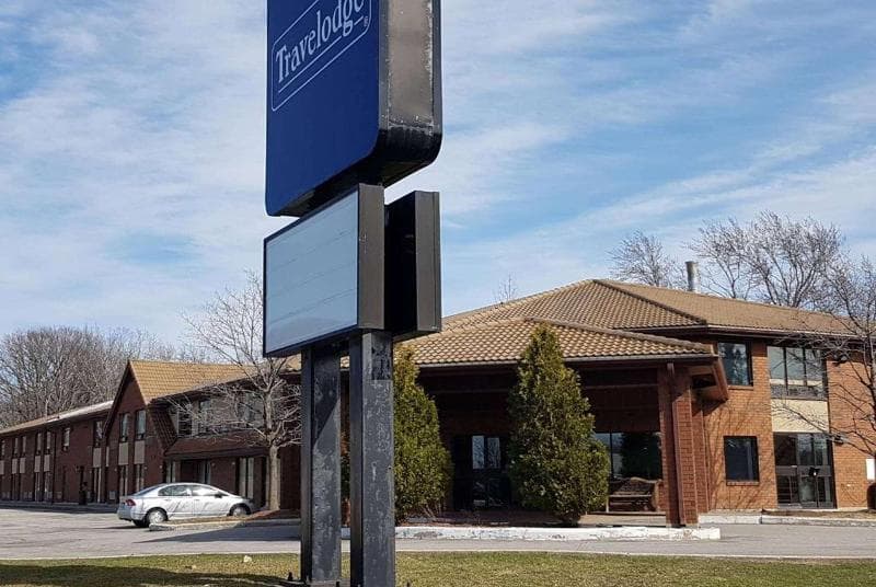 Travelodge by Wyndham Welland photo 1