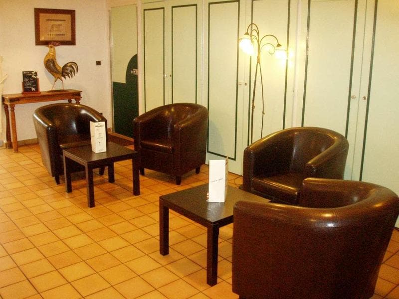 Motel 6 Windsor 3