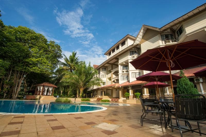 eRYAbySURIA Cherating 4