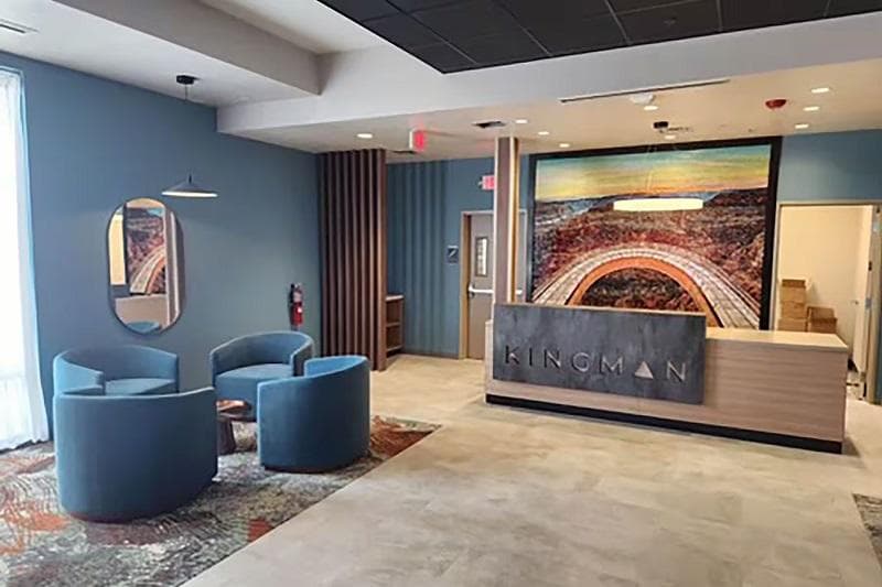 Hawthorn Extended Stay by Wyndham Kingman 3