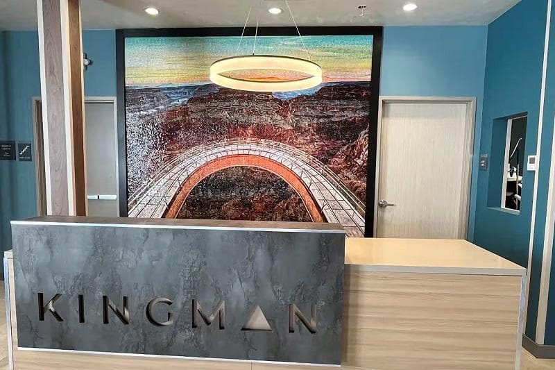 Hawthorn Extended Stay by Wyndham Kingman 4