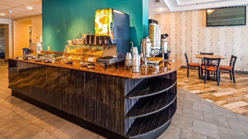 Best Western Plus Atlanta Airport-East 3