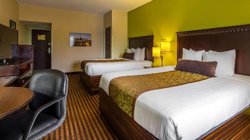 Best Western Plus Atlanta Airport-East 4