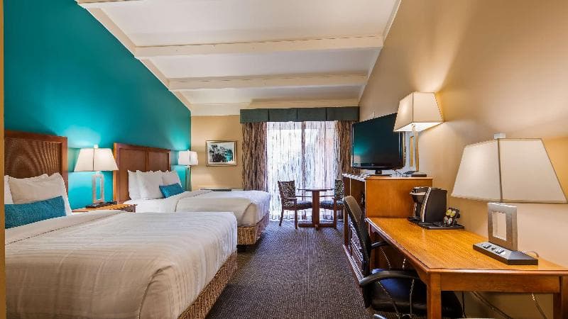 Best Western Charleston Inn 4