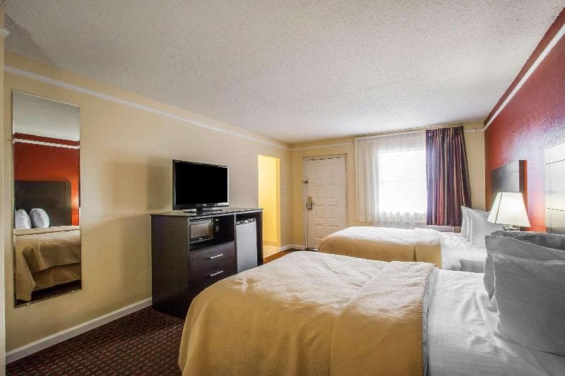 Econo Lodge photo 1