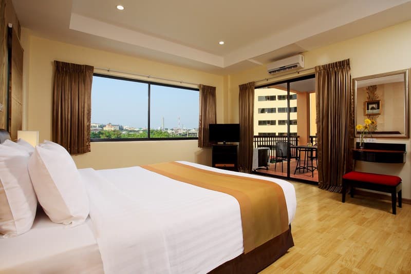 Nova Park Hotel 5