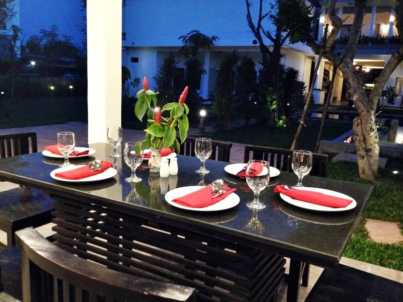 Angkor Hotel 5
