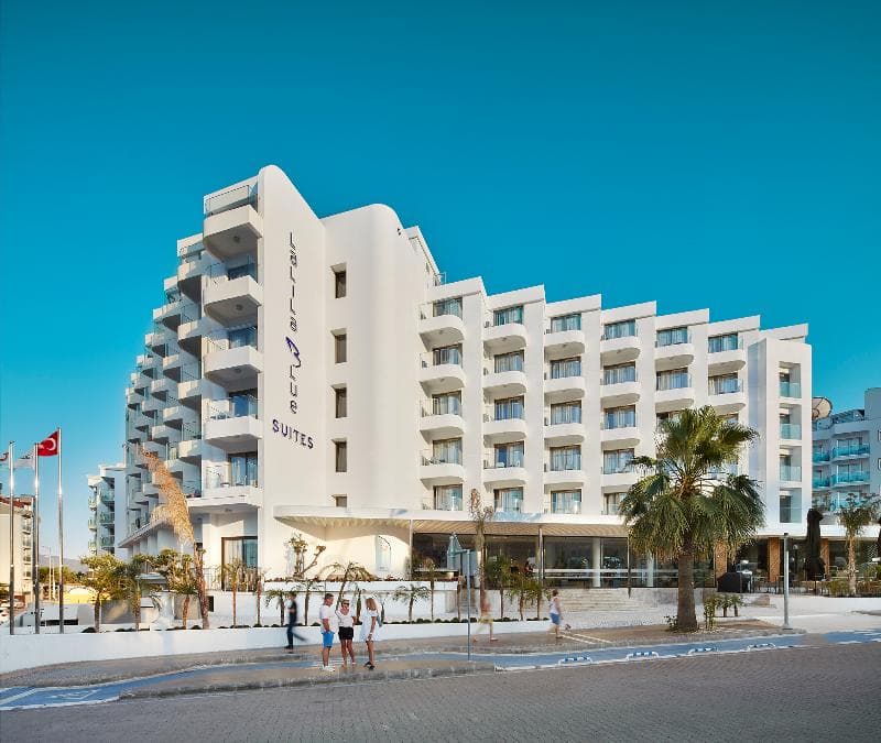Lalila Blue Suites 2