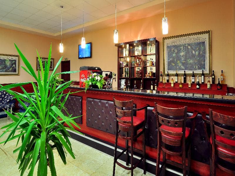 Paradise Green Park Hotel & Apartments 4