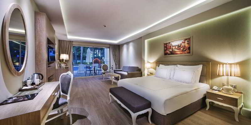 Bellis Deluxe Hotel 5