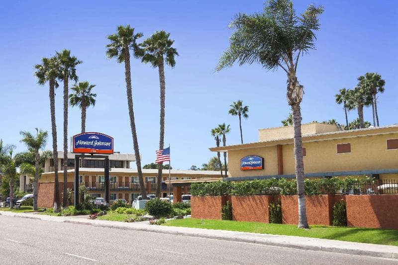 Howard Johnson by Wyndham San Diego SeaWorld 4