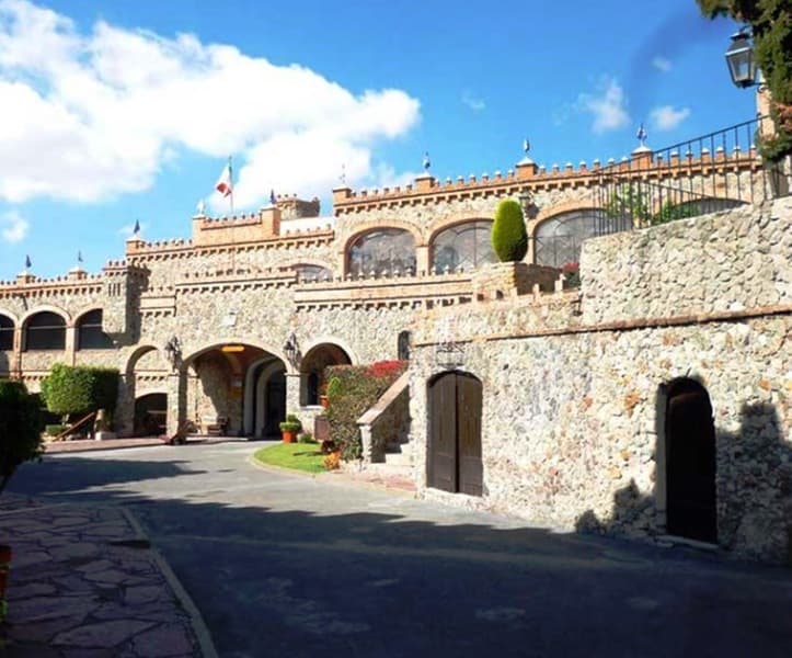 Hotel Castillo De Santa Cecilia 2