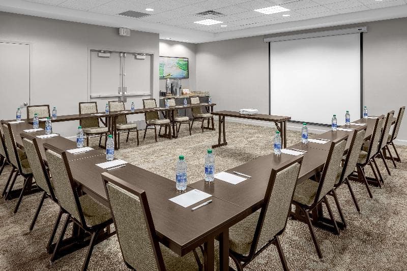 Hilton Garden Inn Raleigh-Durham Airport 5