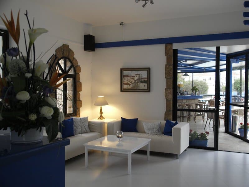 Hilltop Gardens Hotel Apartments 4