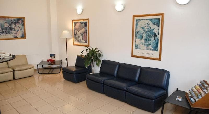 Tres Cruces Hotel 5