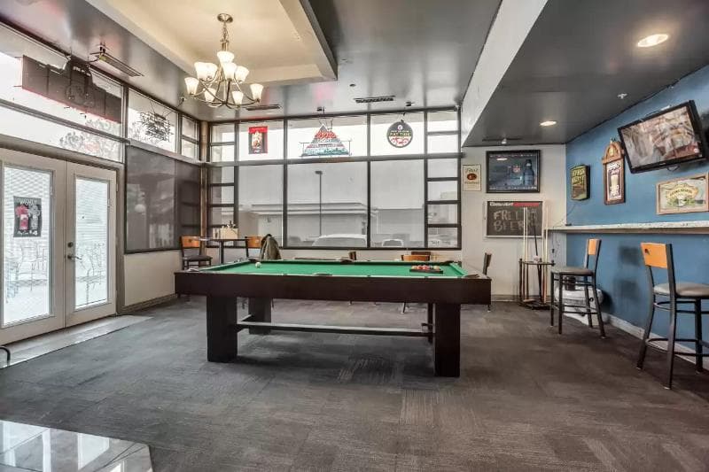 Ramada By Wyndham Salt Lake City Airport Hotel 2