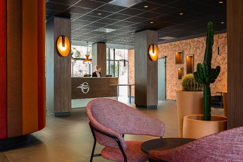 Hotel Oceania Paris Porte de Versailles 3