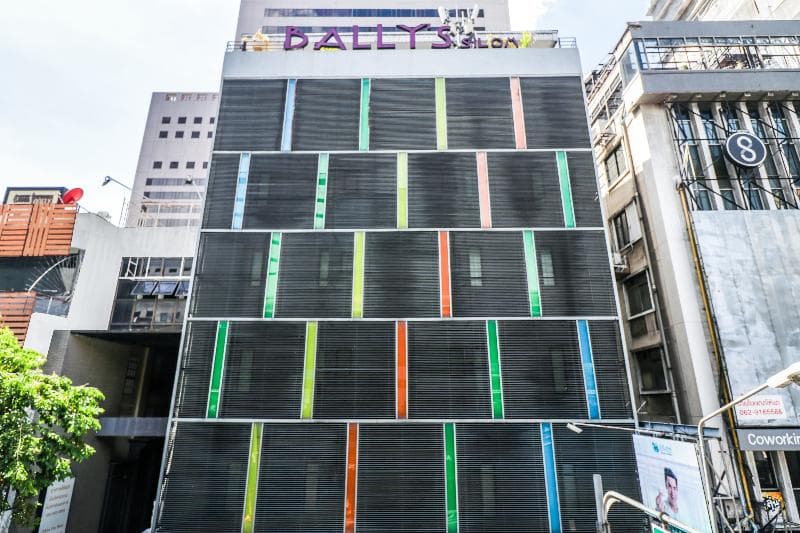 D Varee Diva Bally Silom 1