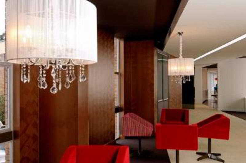 Royal Pacific Hotel photo 1