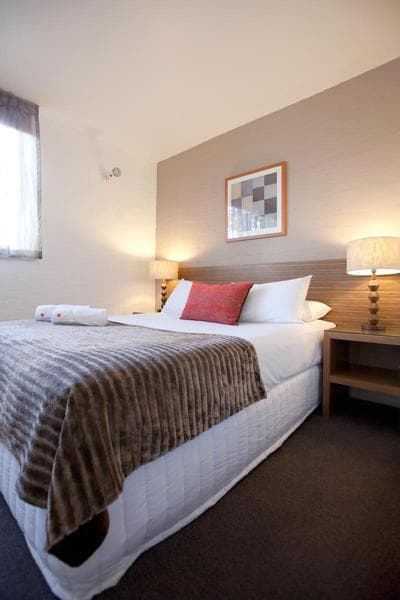 Davis Avenue Apartment Hotel 4