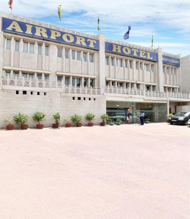 Airport Hotel 3