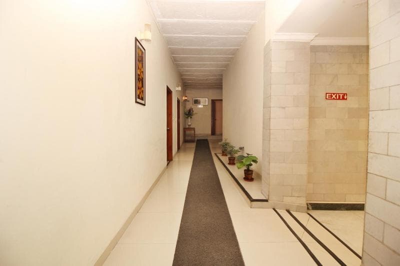 Airport Hotel 4