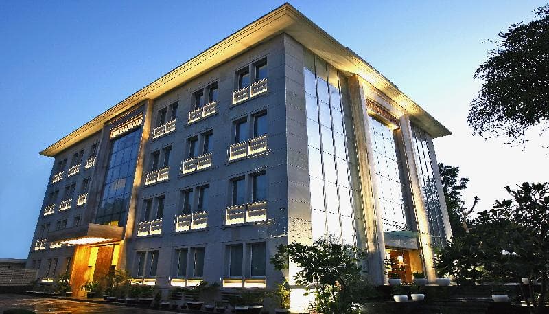 The Muse Sarovar Portico - Nehru Place 4