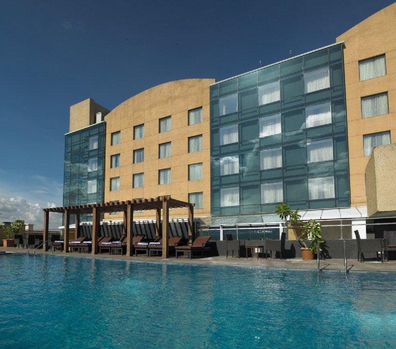 Royal Orchid Central 5