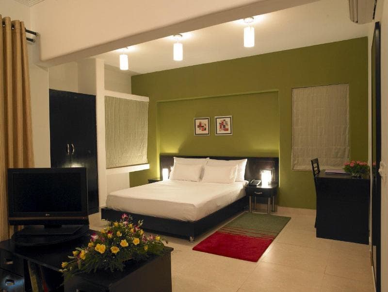 Royal Orchid Golden Suites 4