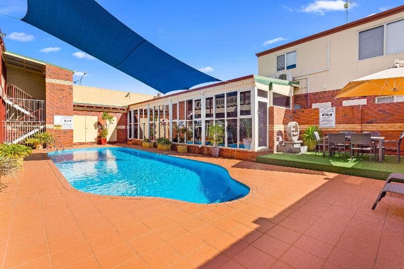 Quality Inn Railway 5