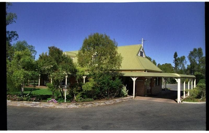 Overlander Homestead Motel 4