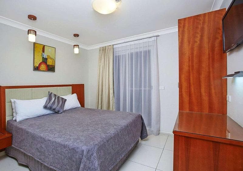 Comfort Inn & Suites Burwood 5