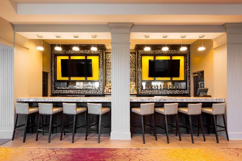 DoubleTree by Hilton Hotel Savannah Historic District photo 1