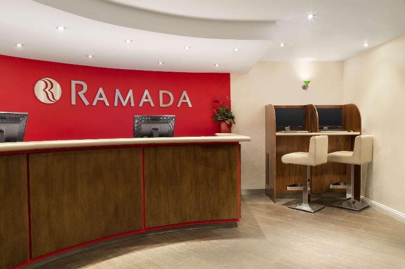 Ramada by Wyndham Hounslow - Heathrow East 4