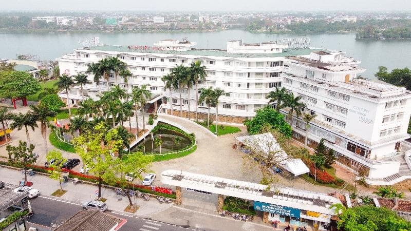 Century Riverside 2