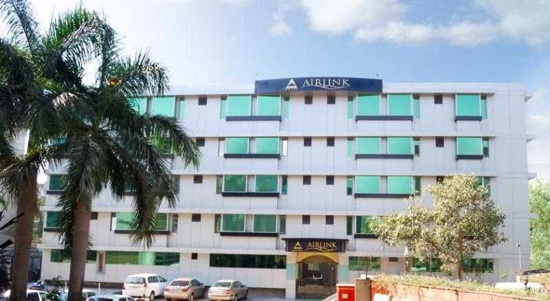 Hotel Airlink photo 1