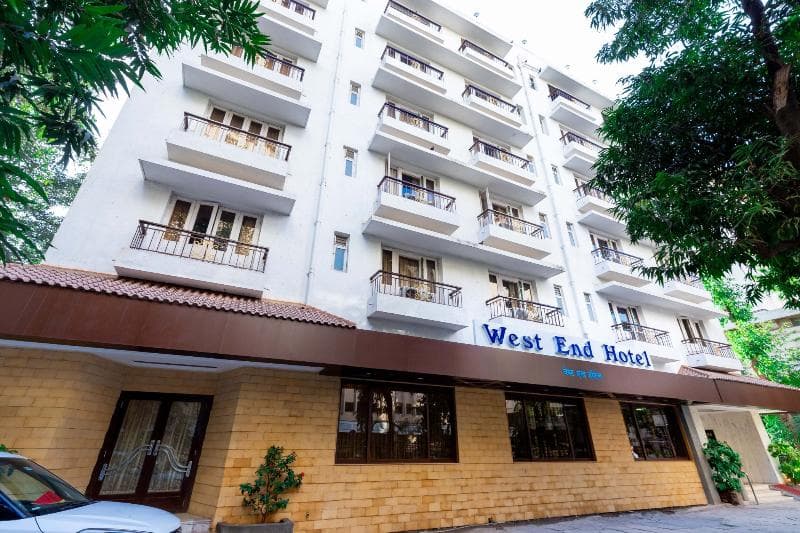 West End Hotel 4