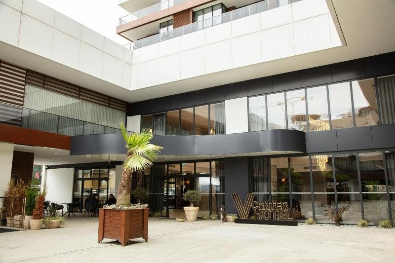 V Center Hotel 2