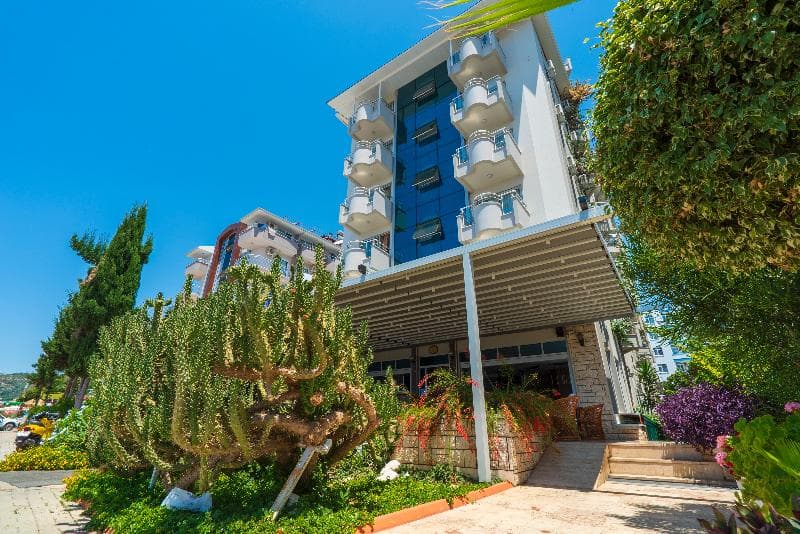 Kleopatra Celine Hotel 2