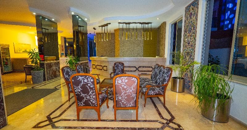 Kleopatra Celine Hotel 5