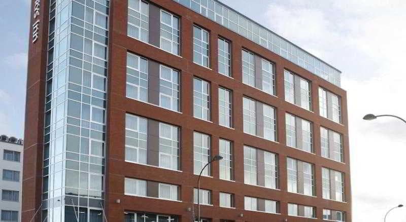 Leonardo Hotel Sheffield main